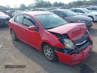 2007 Nissan Sentra SE-R z VIN 3N1BB61E47L705402, wystawiony jako IAAI lot #42459200 z przebiegiem 93 573 mil mil oraz . Historia ofert i sprzedaży dostępna na DreamBid. Obrazek 1.
