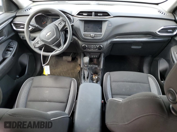 2022 Chevrolet TrailBlazer LT with VIN KL79MRSL3NB037169, listed as a Copart auction lot 65221124 with 28,498 mi miles and Salvage Title. Bid and sale history available at DreamBid. Image 8.