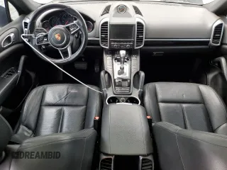 2016 Porsche Cayenne z VIN WP1AA2A22GLA03583, wystawiony jako Copart lot #55271615 z przebiegiem 103 969 mil mil oraz Czysty tytuł • Clean title. Historia ofert i sprzedaży dostępna na DreamBid. Obrazek 8.