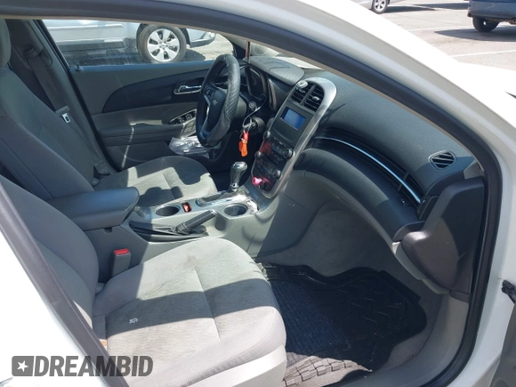 2014 Chevrolet Malibu LS with VIN 1G11B5SL7EU123077, listed as a IAAI auction lot 42094026 with 177,712 mi miles and . Bid and sale history available at DreamBid. Image 5.