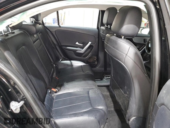 2019 Mercedes-Benz A 220 z VIN WDD3G4EB7KW021198, wystawiony jako Copart lot #51763305 z przebiegiem Nie podano mil oraz Szkoda całkowita • Salvage title. Historia ofert i sprzedaży dostępna na DreamBid. Obrazek 11.