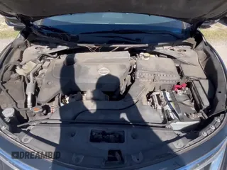 2015 Nissan Altima 2.5 z VIN 1N4AL3AP2FC153615, wystawiony jako Copart lot #91087705 z przebiegiem 205 992 mil mil oraz Czysty tytuł • Clean title. Historia ofert i sprzedaży dostępna na DreamBid. Obrazek 11.