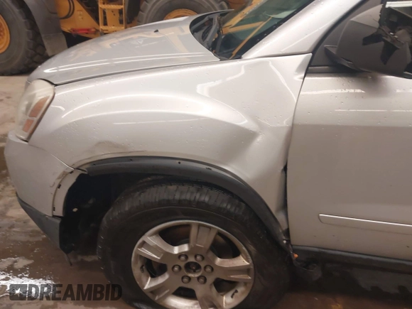 2010 GMC Acadia SLE z VIN 1GKLVLED0AJ238555, wystawiony jako IAAI lot #41856139 z przebiegiem 146 775 mil mil oraz . Historia ofert i sprzedaży dostępna na DreamBid. Obrazek 6.