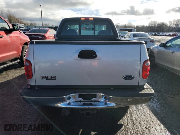 2003 Ford F-150 XL z VIN 1FTRF07W33KC45125, wystawiony jako Copart lot #48706835 z przebiegiem 86 641 mil mil oraz Szkoda całkowita • Salvage title. Historia ofert i sprzedaży dostępna na DreamBid. Obrazek 6.
