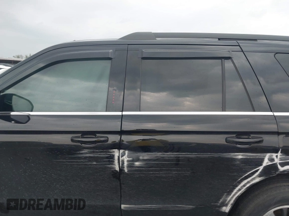 2020 Ford Expedition XLT with VIN 1FMJU1HT4LEA66163, listed as a IAAI auction lot 41200409 with 47,192 mi miles. Bid and sale history available at carsss.com. Image 14.