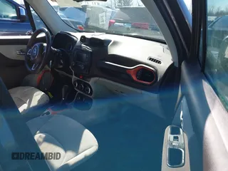 2017 Jeep Renegade Altitude z VIN ZACCJBBB6HPF01825, wystawiony jako IAAI lot #41785507 z przebiegiem 150 529 mil mil oraz . Historia ofert i sprzedaży dostępna na DreamBid. Obrazek 5.