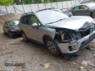 2020 Subaru Forester Premium with VIN JF2SKAGC5LH590227, listed as a IAAI auction lot 42343589 with 47,686 mi miles and . Bid and sale history available at DreamBid. Image 1.