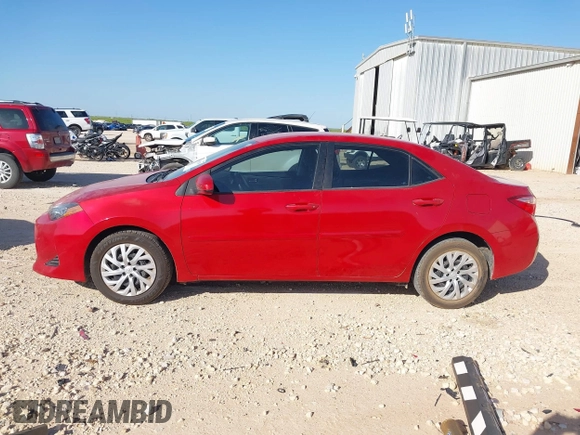 2018 Toyota Corolla L z VIN 5YFBURHE9JP790181, wystawiony jako IAAI lot #41982399 z przebiegiem 79 536 mil mil oraz . Historia ofert i sprzedaży dostępna na DreamBid. Obrazek 14.