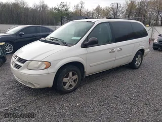 2006 Dodge Grand Caravan SXT with VIN 2D4GP44LX6R900332, listed as a IAAI auction lot 41915331 with 181,707 mi miles. Bid and sale history available at carsss.com. Image 2.