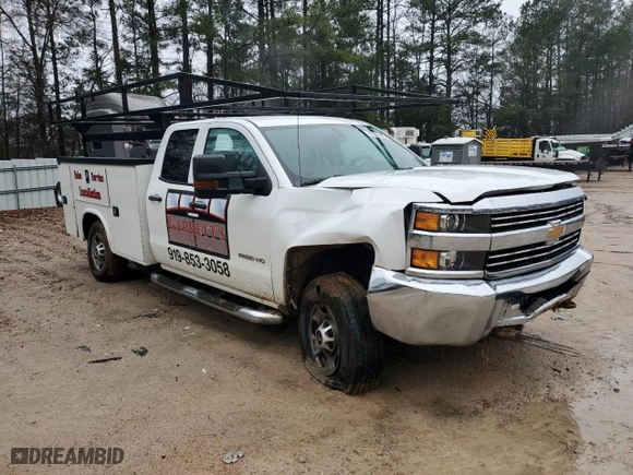 2016 Chevrolet Silverado 2500HD Work Truck with VIN 1GB2CUEG5GZ257579, listed as a Copart auction lot 43967905 with 151,596 mi miles and Salvage Title. Bid and sale history available at carsss.com. Image 4.