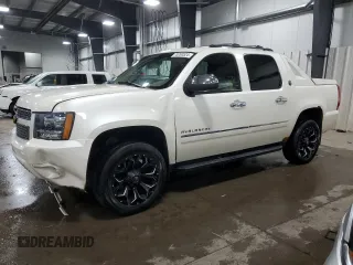 2013 Chevrolet Avalanche LTZ with VIN 3GNTKGE74DG315222, listed as a Copart auction lot 73200524 with 154,881 mi miles and Salvage Title. Bid and sale history available at carsss.com. Image 1.
