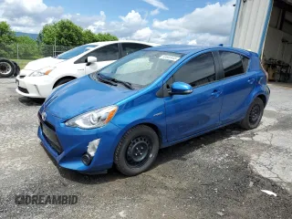 2015 Toyota Prius One z VIN JTDKDTB32F1108905, wystawiony jako Copart lot #60600445 z przebiegiem 120 655 mil mil oraz Szkoda całkowita • Salvage title. Historia ofert i sprzedaży dostępna na DreamBid. Obrazek 1.