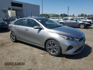 2022 Kia Forte LXS with VIN 3KPF24ADXNE424507, listed as a Copart auction lot 52427235 with 57,205 mi miles and Salvage Title. Bid and sale history available at DreamBid. Image 4.