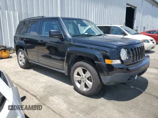 2016 Jeep Patriot Latitude with VIN 1C4NJRFB2GD668434, listed as a Copart auction lot 64205405 with 100,004 mi miles and Clean title. Bid and sale history available at DreamBid. Image 4.