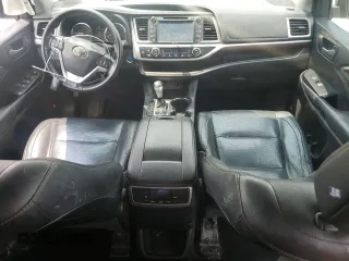 2015 Toyota Highlander Limited with VIN 5TDDCRFH8FS011344, listed as a Copart auction lot 60084105 with 224,095 mi miles and Salvage title. Bid and sale history available at DreamBid. Image 8.