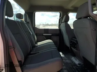 2018 Ford F-150 XL z VIN 1FTEW1CP1JFA65408, wystawiony jako Copart lot #61173495 z przebiegiem 210 636 mil mil oraz Czysty tytuł • Clean title. Historia ofert i sprzedaży dostępna na DreamBid. Obrazek 10.