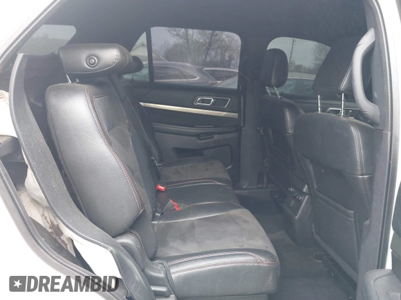 2018 Ford Explorer XLT with VIN 1FM5K8D81JGA17361, listed as a IAAI auction lot 41845265 with 105,891 mi miles and . Bid and sale history available at carsss.com. Image 8.