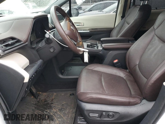 2021 Toyota Sienna Limited with VIN 5TDESKFC6MS026358, listed as a Copart auction lot 46102215 with 36,710 mi miles and Salvage Title. Bid and sale history available at DreamBid. Image 7.