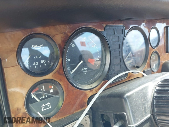 1982 Jaguar XJ with VIN SAJAV1248CC341050, listed as a IAAI auction lot 42653594 with Not provided miles and . Bid and sale history available at DreamBid. Image 7.