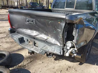 2016 Toyota Tacoma SR with VIN 5TFCZ5AN5GX045267, listed as a IAAI auction lot 41151555 with 162,882 mi miles. Bid and sale history available at carsss.com. Image 6.