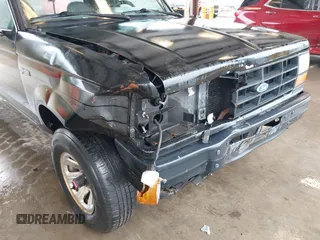1989 Ford Ranger with VIN 1FTCR15T2KPB41366, listed as a IAAI auction lot 41980273 with 57,772 mi miles. Bid and sale history available at carsss.com. Image 6.