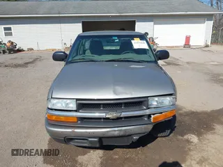2003 Chevrolet S-10 with VIN 1GCCS19H438100436, listed as a IAAI auction lot 41891848 with 117,907 mi miles and . Bid and sale history available at DreamBid. Image 12.