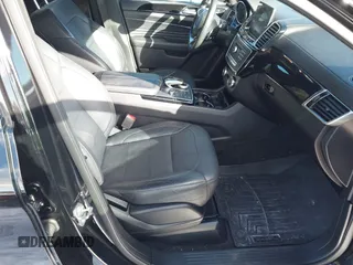 2019 Mercedes-Benz GLE 43 AMG z VIN 4JGED6EB2KA136193, wystawiony jako IAAI lot #41569175 z przebiegiem 59 970 mil mil oraz . Historia ofert i sprzedaży dostępna na DreamBid. Obrazek 5.
