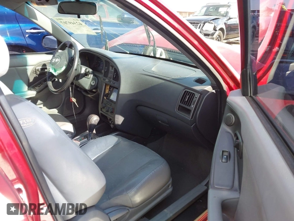 2005 Hyundai Elantra GLS z VIN KMHDN56D95U140327, wystawiony jako IAAI lot #42349707 z przebiegiem 145 621 mil mil oraz . Historia ofert i sprzedaży dostępna na DreamBid. Obrazek 5.