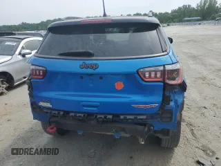 2020 Jeep Compass Trailhawk z VIN 3C4NJDDB7LT221575, wystawiony jako Copart lot #57414255 z przebiegiem 69 159 mil mil oraz Szkoda całkowita • Salvage title. Historia ofert i sprzedaży dostępna na DreamBid. Obrazek 6.