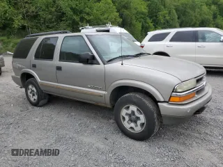 2004 Chevrolet Blazer LS z VIN 1GNDT13X84K162807, wystawiony jako Copart lot #57154205 z przebiegiem 82 732 mil mil oraz Czysty tytuł • Clean title. Historia ofert i sprzedaży dostępna na DreamBid. Obrazek 4.