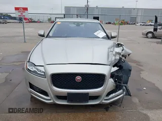 2017 Jaguar XF 35t Premium with VIN SAJBD4BV4HCY27802, listed as a IAAI auction lot 41076758 with 106,298 mi miles. Bid and sale history available at carsss.com. Image 12.