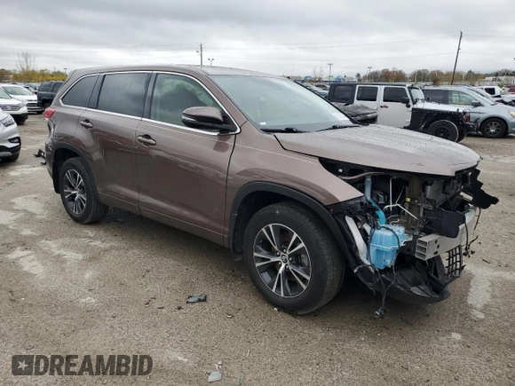 2018 Toyota Highlander LE с VIN 5TDBZRFH6JS812871, выставлен на аукционе Copart как лот 80105144 с пробегом 33 024 миль миль и Списание • Salvage title. История ставок и продаж доступна на DreamBid. Изображение 4.