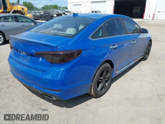 2015 Hyundai Sonata 2.4L Sport with VIN 5NPE34AF8FH099928, listed as a IAAI auction lot 42071898 with 180,440 mi miles. Bid and sale history available at carsss.com. Image 4.