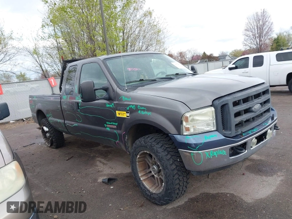 2004 Ford F-250 XL с VIN 1FTNX21P14ED30876, выставлен на аукционе IAAI как лот 41973059 с пробегом 242 959 миль миль и . История ставок и продаж доступна на DreamBid. Изображение 1.