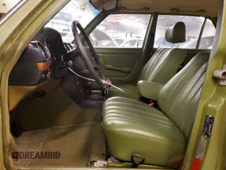 1980 Mercedes-Benz 300 с VIN 12313012180013, выставлен на аукционе Copart как лот 75965224 с пробегом 132 241 миль миль и Чистый • Clean title. История ставок и продаж доступна на DreamBid. Изображение 7.