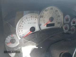 2004 Hummer H2 z VIN 5GRGN23UX4H118685, wystawiony jako IAAI lot #41790000 z przebiegiem Nie podano mil oraz . Historia ofert i sprzedaży dostępna na DreamBid. Obrazek 7.