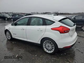 2016 Ford Focus Electric z VIN 1FADP3R42GL234563, wystawiony jako Copart lot #43955695 z przebiegiem 66 636 mil mil oraz Szkoda całkowita • Salvage title. Historia ofert i sprzedaży dostępna na DreamBid. Obrazek 2.