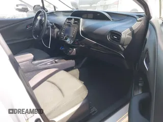 2022 Toyota Prius L Eco z VIN JTDKAMFU6N3177732, wystawiony jako IAAI lot #42504790 z przebiegiem 65 338 mil mil oraz . Historia ofert i sprzedaży dostępna na DreamBid. Obrazek 5.