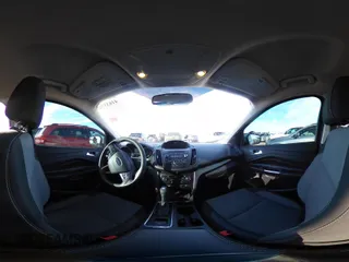 2017 Ford Escape SE z VIN 1FMCU0GD4HUC98899, wystawiony jako IAAI lot #41633762 z przebiegiem 72 245 mil mil oraz . Historia ofert i sprzedaży dostępna na DreamBid. Obrazek 19.
