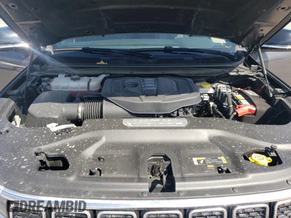 2024 Jeep Wagoneer Series II with VIN 1C4SJUBP4RS169608, listed as a Copart auction lot 72933784 with 7,040 mi miles and Clean Title. Bid and sale history available at DreamBid. Image 12.