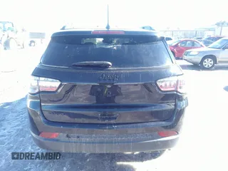 2022 Jeep Compass Latitude с VIN 3C4NJDBB5NT198996, выставлен на аукционе IAAI как лот 41612511 с пробегом 13 986 миль миль и . История ставок и продаж доступна на DreamBid. Изображение 16.