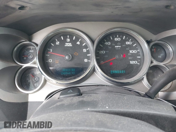 2007 Chevrolet Silverado 1500 1LT with VIN 2GCEK19J271659603, listed as a IAAI auction lot 42098689 with 240,918 mi miles and . Bid and sale history available at DreamBid. Image 7.