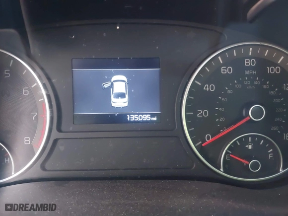 2019 Kia Optima EX with VIN 5XXGU4L14KG302388, listed as a IAAI auction lot 40636313 with 135,095 mi miles. Bid and sale history available at carsss.com. Image 7.