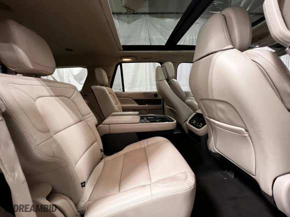 2021 Lincoln Navigator Reserve with VIN 5LMJJ2LT4MEL11001, listed as a Copart auction lot 54712665 with 34,120 mi miles and Clean Title. Bid and sale history available at carsss.com. Image 6.
