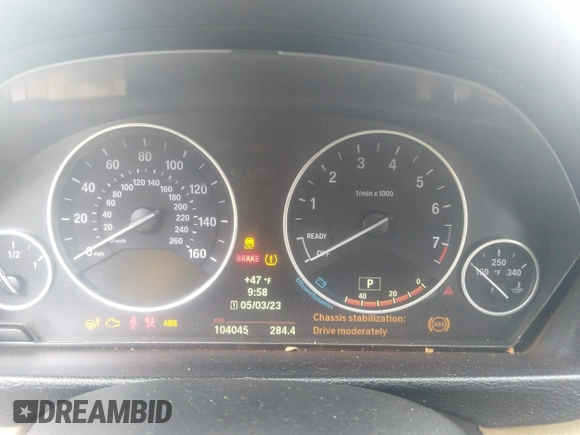 2013 BMW 3 Series 328i with VIN WBA3A5G54DNP25843, listed as a IAAI auction lot 39515836 with 104,045 mi miles. Bid and sale history available at carsss.com. Image 7.