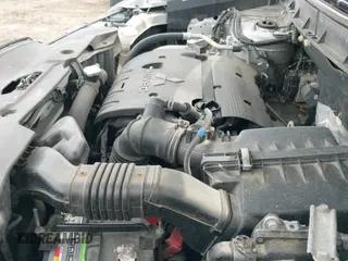 2019 Mitsubishi Outlander ES z VIN JA4AR3AU7KU024461, wystawiony jako IAAI lot #41769858 z przebiegiem 151 520 mil mil oraz . Historia ofert i sprzedaży dostępna na DreamBid. Obrazek 19.