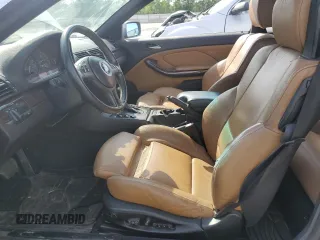 2006 BMW 3 Series 325Ci z VIN WBABW33436PX84792, wystawiony jako Copart lot #57398335 z przebiegiem 147 239 mil mil oraz Czysty tytuł • Clean title. Historia ofert i sprzedaży dostępna na DreamBid. Obrazek 7.