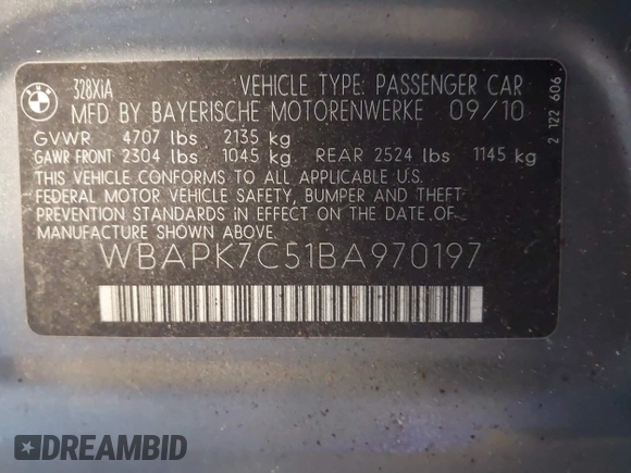 2011 BMW 3 Series 328i xDrive with VIN WBAPK7C51BA970197, listed as a IAAI auction lot 39435528 with 189,601 mi miles. Bid and sale history available at carsss.com. Image 9.