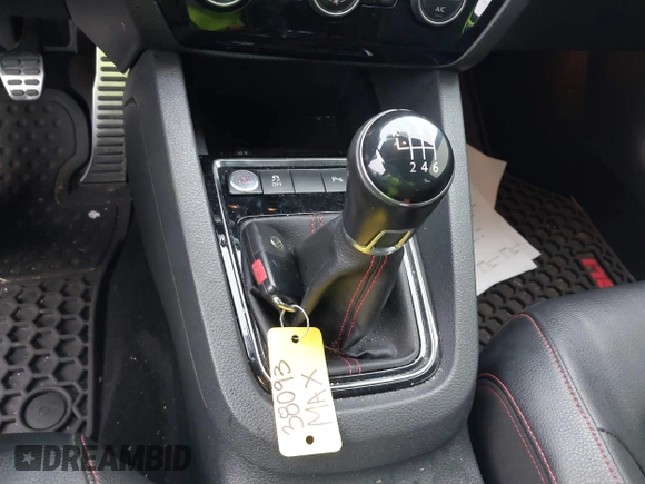 2017 Volkswagen Jetta GLI с VIN 3VW5T7AJ5HM333393, выставлен на аукционе IAAI как лот 42148596 с пробегом 185 261 миль миль и . История ставок и продаж доступна на DreamBid. Изображение 11.