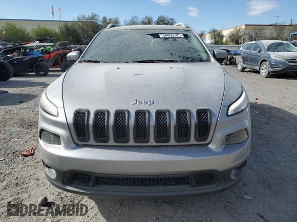 2017 Jeep Cherokee Latitude z VIN 1C4PJMCB5HD213966, wystawiony jako Copart lot #54869785 z przebiegiem 70 233 mil mil oraz Szkoda całkowita • Salvage title. Historia ofert i sprzedaży dostępna na DreamBid. Obrazek 5.